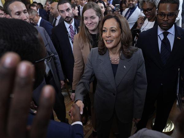 Economy and discontent were too much for Harris to overcome, advisers say